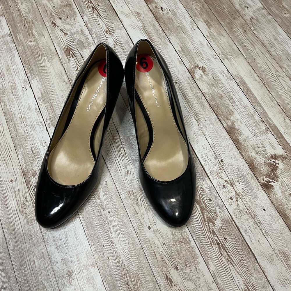NWOB Bandolino Patent Leather Pumps